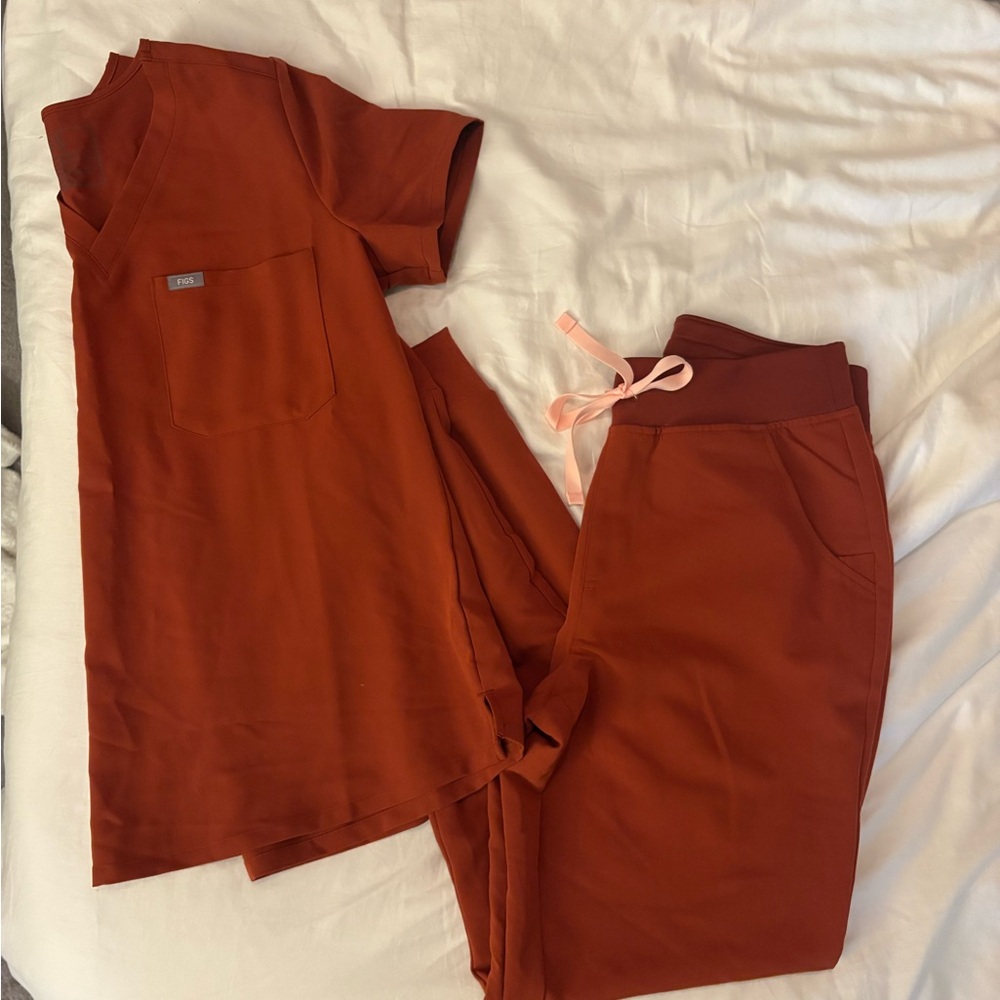 Figs Women's Scrub Set (Auburn)